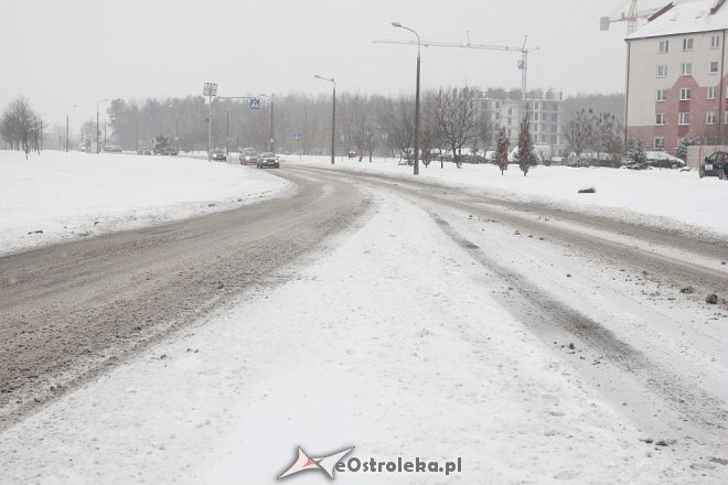 Atak zimy w regionie. Uwaga kierowcy, jest bardzo ślisko [17.01.2018] - zdjęcie #6 - eOstroleka.pl