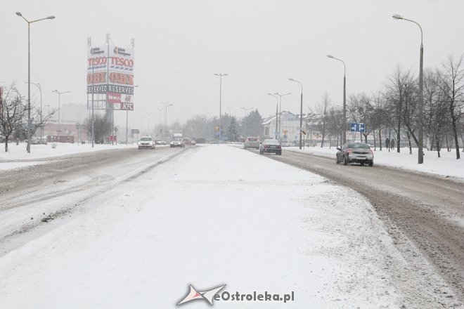 Atak zimy w regionie. Uwaga kierowcy, jest bardzo ślisko [17.01.2018] - zdjęcie #9 - eOstroleka.pl