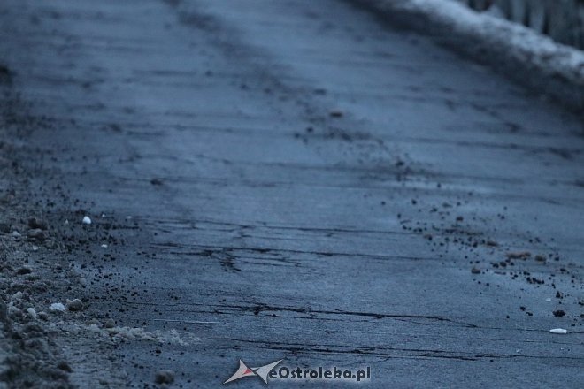 Przeprawa zastępcza w Ostrołęce - stan asfaltu [20.01.2018] - zdjęcie #10 - eOstroleka.pl