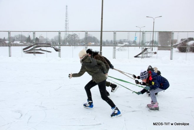 Ferie zimowe z MZOS-TiIT - konkursy na lodzie - zdjęcie #4 - eOstroleka.pl
