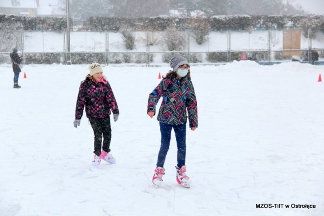Ferie zimowe z MZOS-TiIT - konkursy na lodzie - zdjęcie #16 - eOstroleka.pl