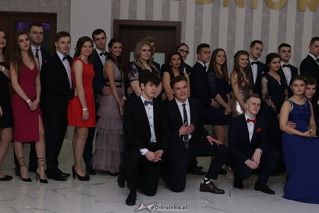 Studniówka III LO w Ostrołęce [27.01.2018] - zdjęcie #110 - eOstroleka.pl