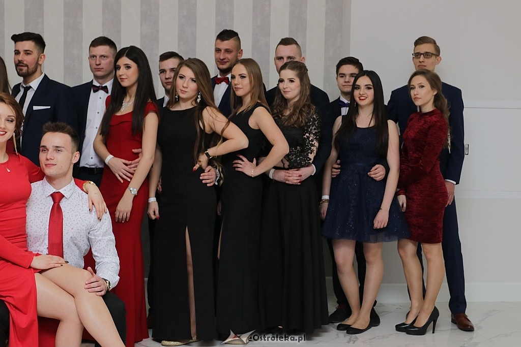 Studniówka III LO w Ostrołęce [27.01.2018] - zdjęcie #89 - eOstroleka.pl