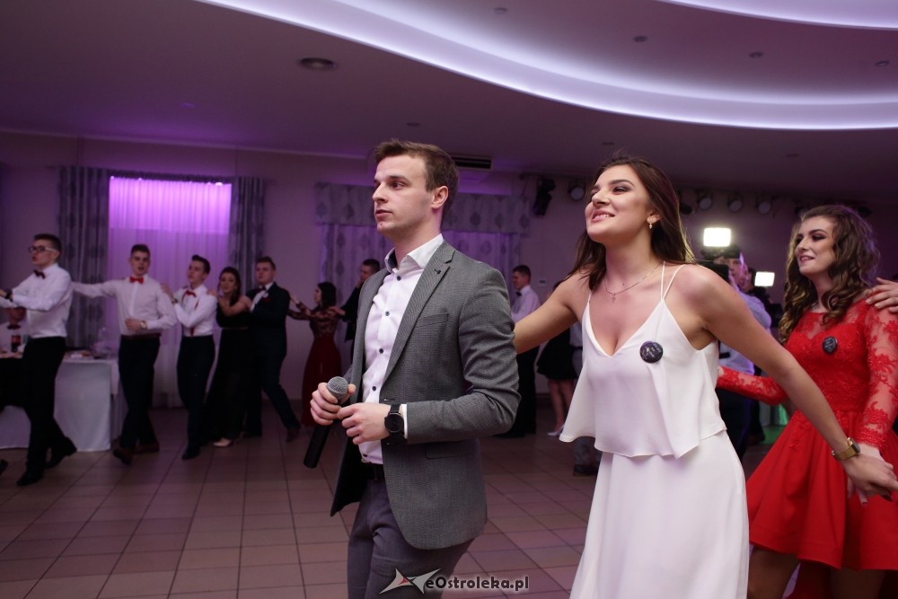 Studniówka ZSZ nr 4 w Ostrołęce [27.01.2018] - zdjęcie #18 - eOstroleka.pl