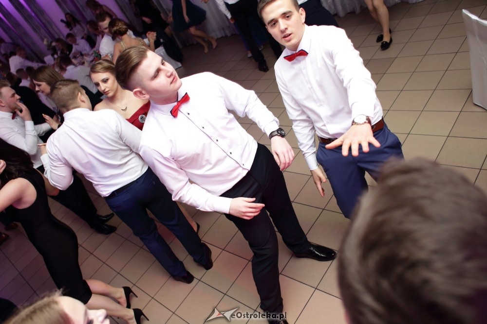 Studniówka ZSZ nr 4 w Ostrołęce [27.01.2018] - zdjęcie #10 - eOstroleka.pl