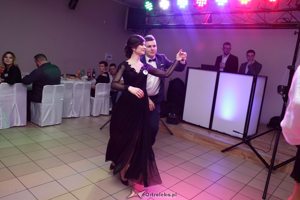 Studniówka ZSZ nr 4 w Ostrołęce [27.01.2018] - zdjęcie #1 - eOstroleka.pl