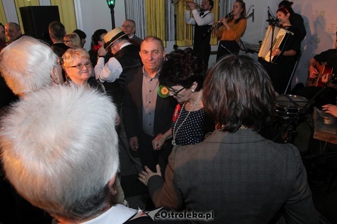 Potańcówka z Warszawską Orkiestrą Sentymentalną w Muzeum Kultury Kurpiowskiej [27.01.2018] - zdjęcie #20 - eOstroleka.pl
