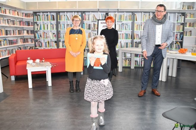 Konkurs Jednego Wiersza w kadzidlańskiej bibliotece [29.01.2018] - zdjęcie #32 - eOstroleka.pl