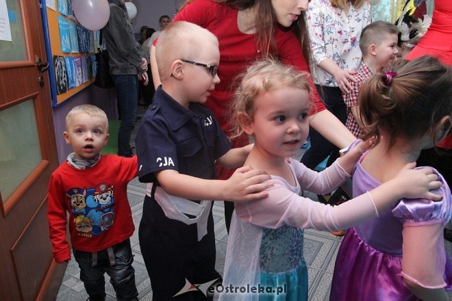 Bal karnawałowy w Przedszkolu Miejskim nr 8 [02.02.2018] - zdjęcie #40 - eOstroleka.pl