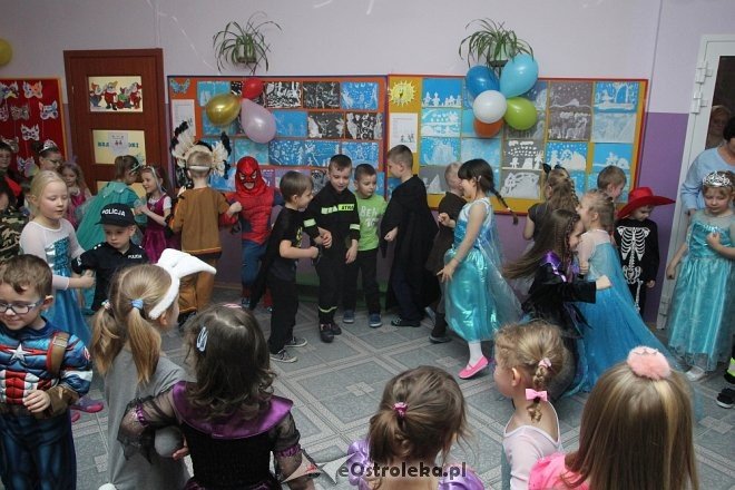 Bal karnawałowy w Przedszkolu Miejskim nr 8 [02.02.2018] - zdjęcie #23 - eOstroleka.pl