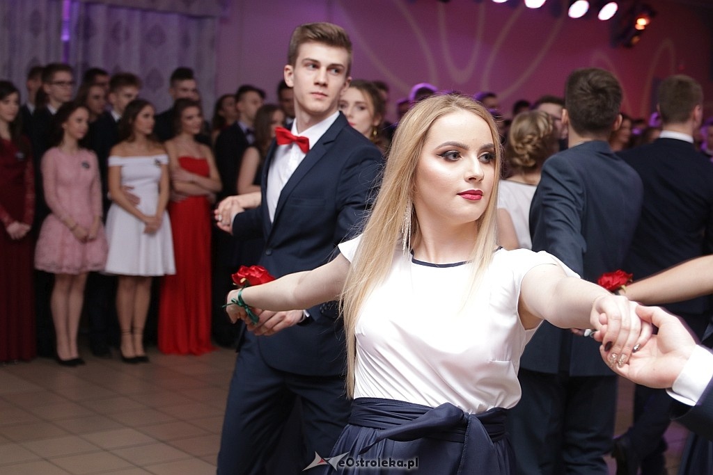 Studniówka I LO w Ostrołęce [03.02.2018] - zdjęcie #6 - eOstroleka.pl