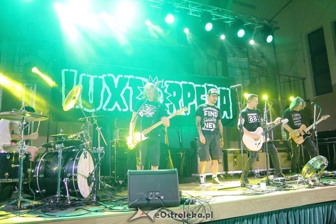 Charytatywny koncert Luxtorpedy w Ostrołęce [04.02.2018] - zdjęcie #26 - eOstroleka.pl