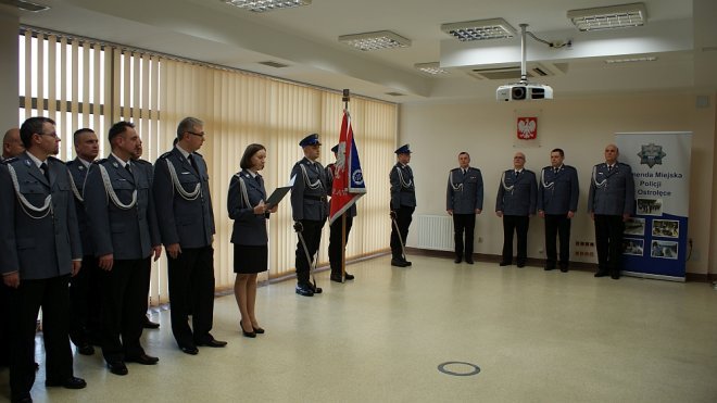 Nowi oficerowie w szeregach ostrołęckiej policji [06.02.2018] - zdjęcie #1 - eOstroleka.pl