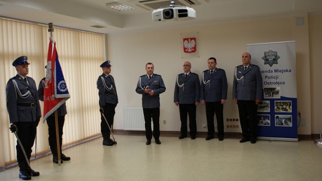 Nowi oficerowie w szeregach ostrołęckiej policji [06.02.2018] - zdjęcie #3 - eOstroleka.pl