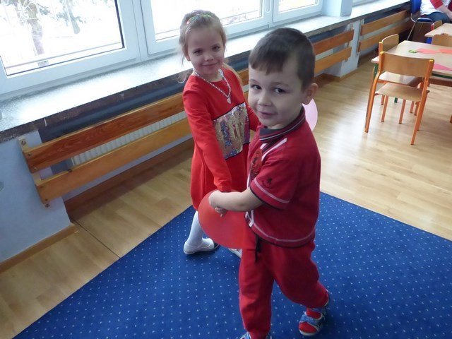 Ostrołęka: Dzień Przyjaźni w Przedszkolu Miejskim nr 5 [17.02.2018] - zdjęcie #27 - eOstroleka.pl