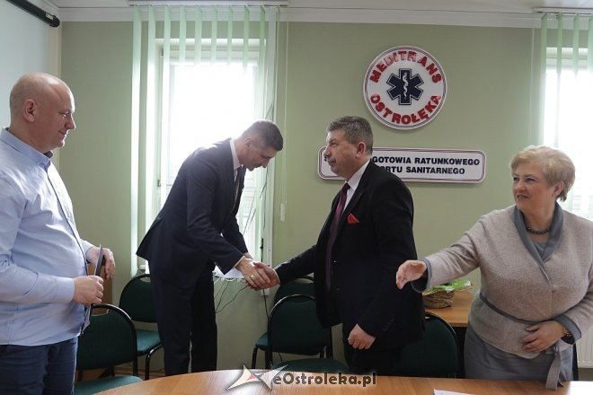 Podpisanie umowy na wykonanie stacji pogotowia w Ostrowi Mazowieckiej [01.03.2018] - zdjęcie #19 - eOstroleka.pl