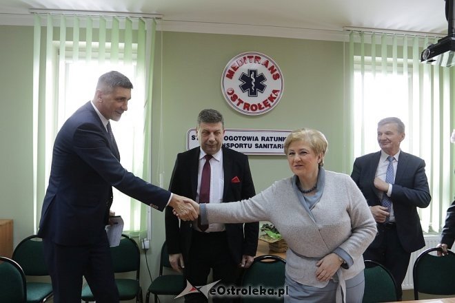 Podpisanie umowy na wykonanie stacji pogotowia w Ostrowi Mazowieckiej [01.03.2018] - zdjęcie #21 - eOstroleka.pl