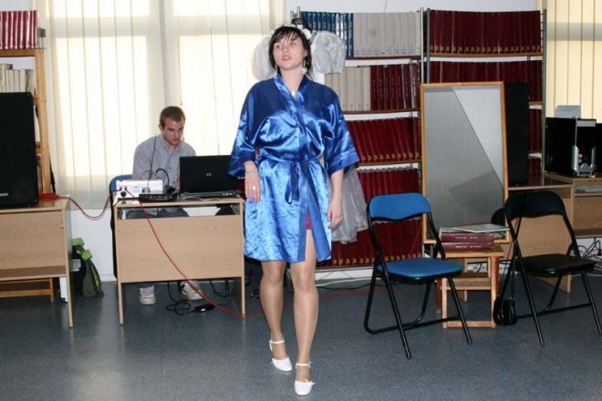 Spektakl Kobiety - sytuacja krytyczna (29.04.2010) - zdjęcie #15 - eOstroleka.pl