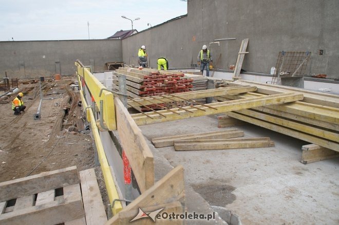 Raport z placu budowy Muzeum Żołnierzy Wyklętych [06.03.2018] - zdjęcie #15 - eOstroleka.pl