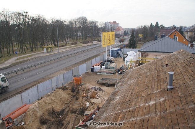 Raport z placu budowy Muzeum Żołnierzy Wyklętych [06.03.2018] - zdjęcie #26 - eOstroleka.pl