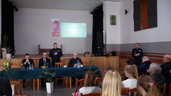 Rozmawiali o bezpieczeństwie z mieszkańcami gminy Lelis [07.03.2018] - zdjęcie #1 - eOstroleka.pl