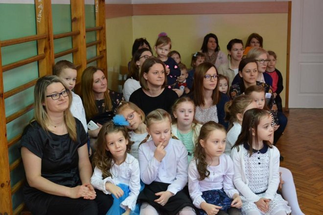„Rozśpiewane Przedszkolaki” w ZPO w Kadzidle [16.03.2018] - zdjęcie #6 - eOstroleka.pl