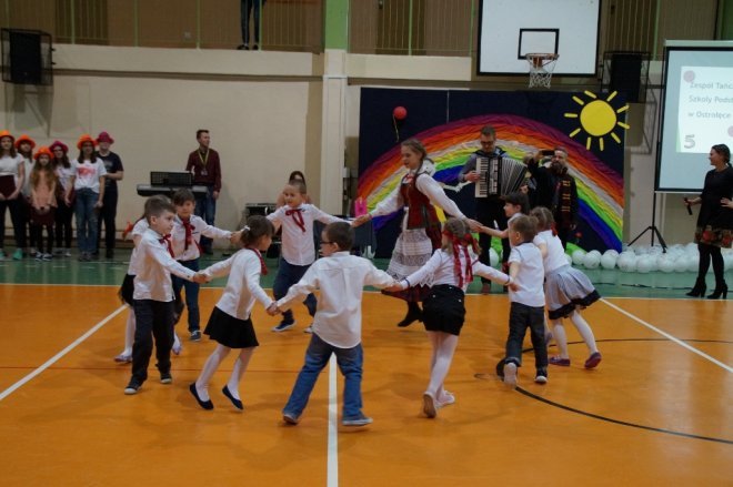 Rodzinny turniej „zerówkowiczów” w Szkole Podstawowej nr 5 w Ostrołęce [19.03.2018] - zdjęcie #66 - eOstroleka.pl