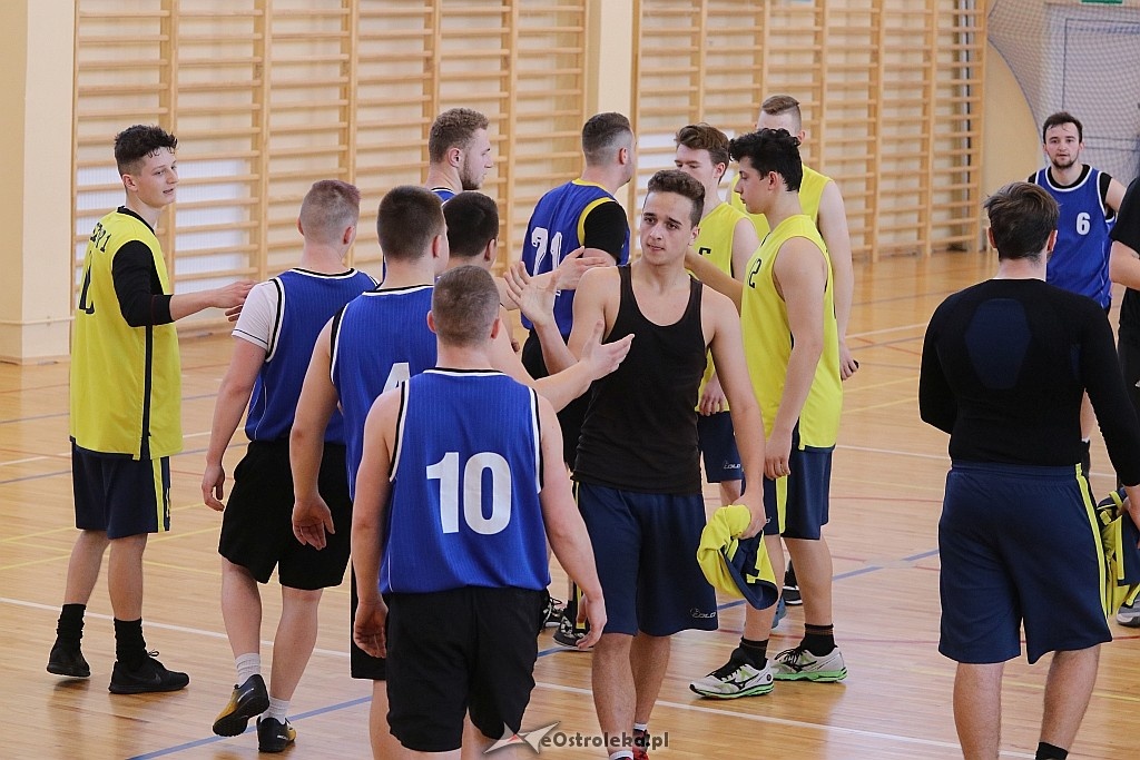 Mistrzostwa Ostrołęki szkół średnich w koszykówce mężczyzn [21.03.2018] - zdjęcie #8 - eOstroleka.pl