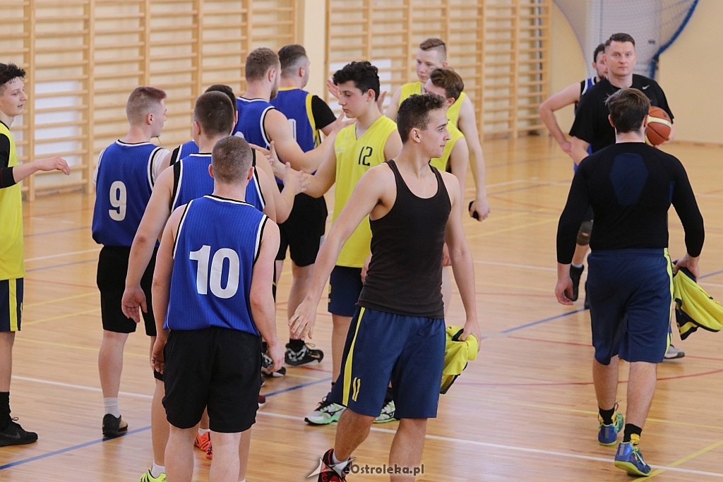 Mistrzostwa Ostrołęki szkół średnich w koszykówce mężczyzn [21.03.2018] - zdjęcie #9 - eOstroleka.pl