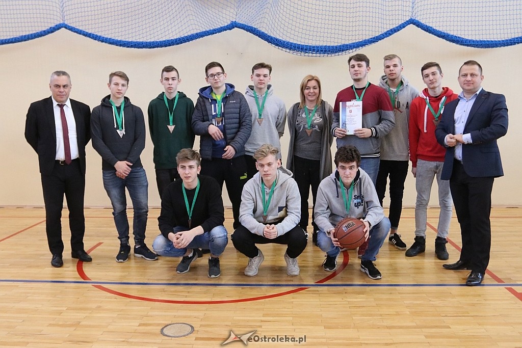 Mistrzostwa Ostrołęki szkół średnich w koszykówce mężczyzn [21.03.2018] - zdjęcie #32 - eOstroleka.pl