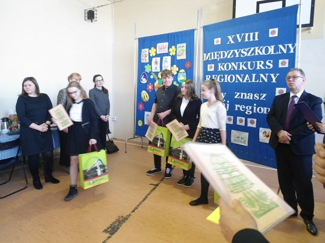 XVIII konkurs wiedzy o regionie w Szkole Podstawowej nr 3 w Ostrołęce [24.03.2018] - zdjęcie #39 - eOstroleka.pl