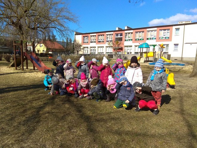 Przedszkolaki z miejskiej „ósemki” powiały wiosnę [24.03.2018] - zdjęcie #21 - eOstroleka.pl