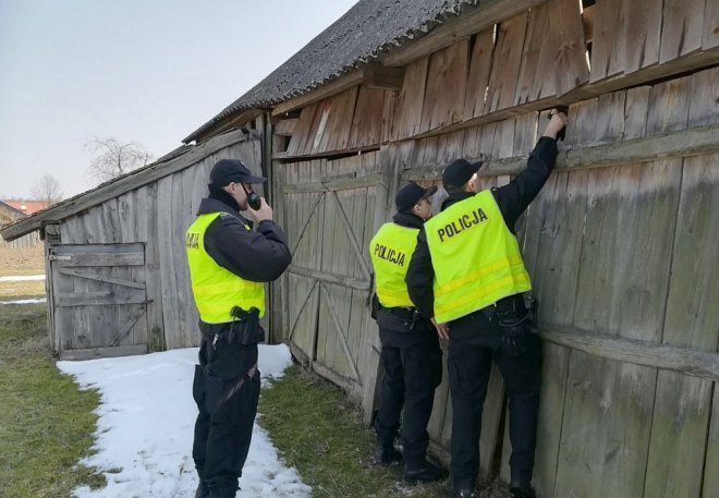 Obława za uciekinierami z grójeckiego aresztu zakończona. Obaj zostali złapani [26.03.2018] - zdjęcie #1 - eOstroleka.pl