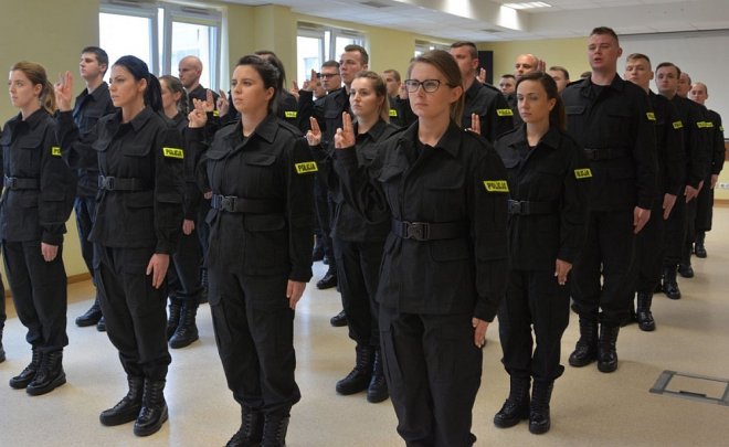 Ślubowanie nowych policjantów w mazowieckim garnizonie 29.03.2018] - zdjęcie #3 - eOstroleka.pl