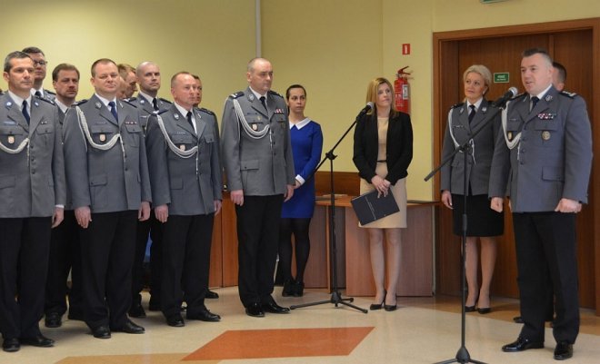 Ślubowanie nowych policjantów w mazowieckim garnizonie 29.03.2018] - zdjęcie #6 - eOstroleka.pl