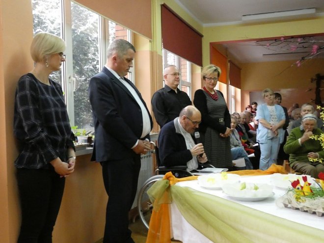 Spotkanie wielkanocne w Domu Pomocy Społecznej w Ostrołęce [02.04.2018] - zdjęcie #36 - eOstroleka.pl