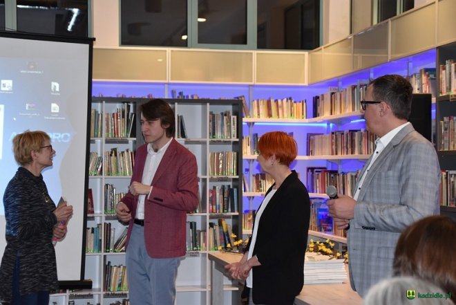 Spotkanie z Adamem Tańskim w kadzidlańskiej bibliotece [04.04.2018] - zdjęcie #20 - eOstroleka.pl