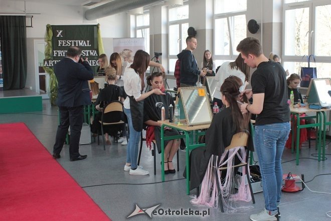 X Festiwal Fryzjerstwa Artystycznego w ZSZ nr 2 [05.04.2018] - zdjęcie #34 - eOstroleka.pl