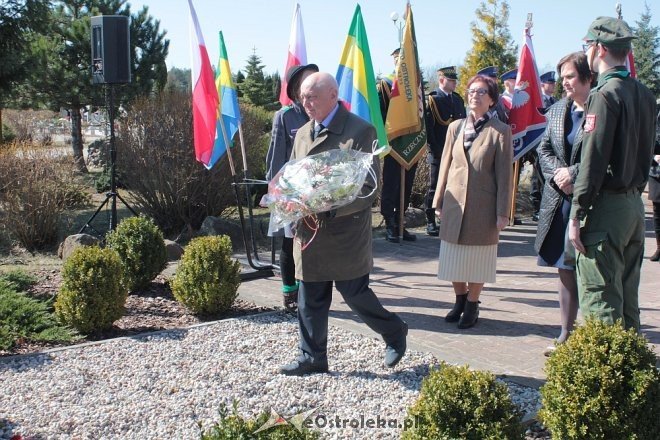 Ostrołęka: Obchody rocznicowe Zbrodni Katyńskiej i Katastrofy Smoleńskiej [07.04.2018] - zdjęcie #49 - eOstroleka.pl