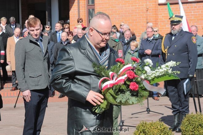 Ostrołęka: Obchody rocznicowe Zbrodni Katyńskiej i Katastrofy Smoleńskiej [07.04.2018] - zdjęcie #42 - eOstroleka.pl