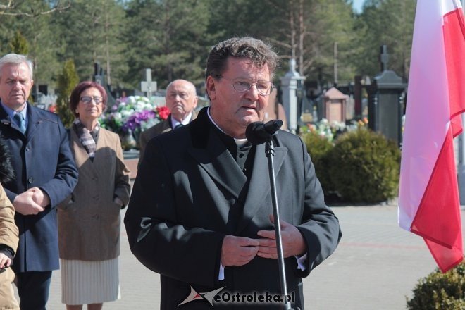 Ostrołęka: Obchody rocznicowe Zbrodni Katyńskiej i Katastrofy Smoleńskiej [07.04.2018] - zdjęcie #31 - eOstroleka.pl