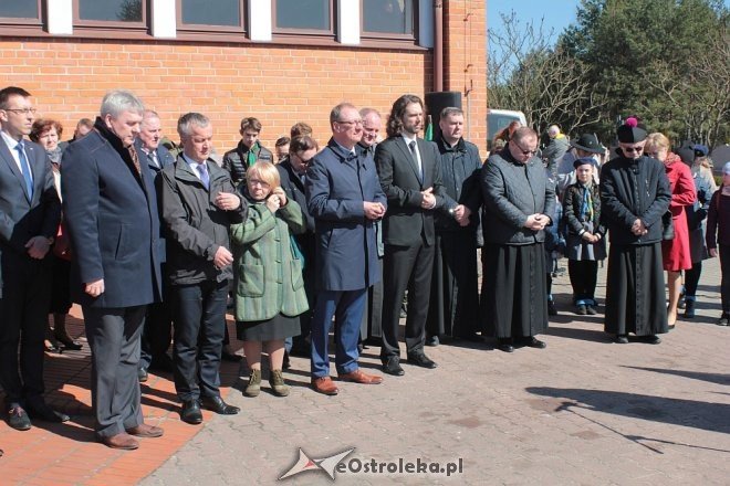 Ostrołęka: Obchody rocznicowe Zbrodni Katyńskiej i Katastrofy Smoleńskiej [07.04.2018] - zdjęcie #28 - eOstroleka.pl