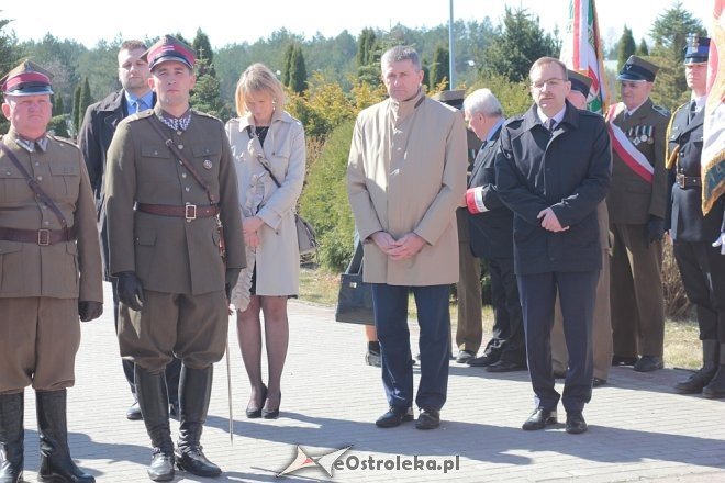 Ostrołęka: Obchody rocznicowe Zbrodni Katyńskiej i Katastrofy Smoleńskiej [07.04.2018] - zdjęcie #13 - eOstroleka.pl
