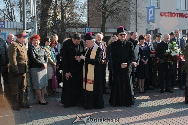 Ostrołęczanie uczcili pamięć ofiar Katastrofy Smoleńskiej [10.04.2018] - zdjęcie #18 - eOstroleka.pl