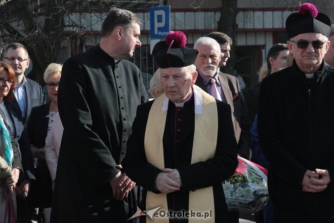 Ostrołęczanie uczcili pamięć ofiar Katastrofy Smoleńskiej [10.04.2018] - zdjęcie #20 - eOstroleka.pl