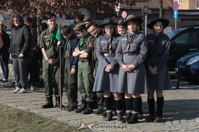 Ostrołęczanie uczcili pamięć ofiar Katastrofy Smoleńskiej [10.04.2018] - zdjęcie #37 - eOstroleka.pl
