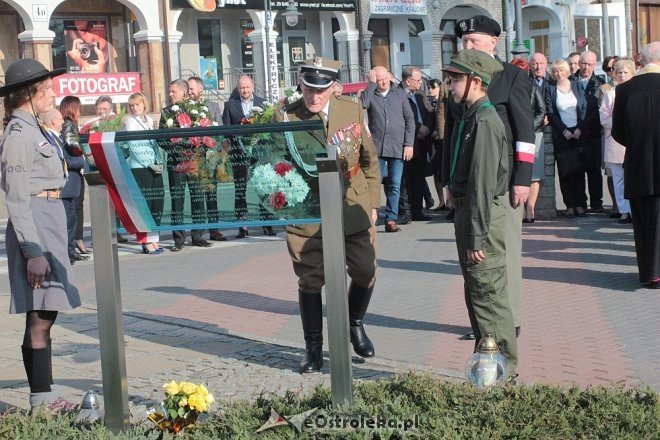 Ostrołęczanie uczcili pamięć ofiar Katastrofy Smoleńskiej [10.04.2018] - zdjęcie #41 - eOstroleka.pl