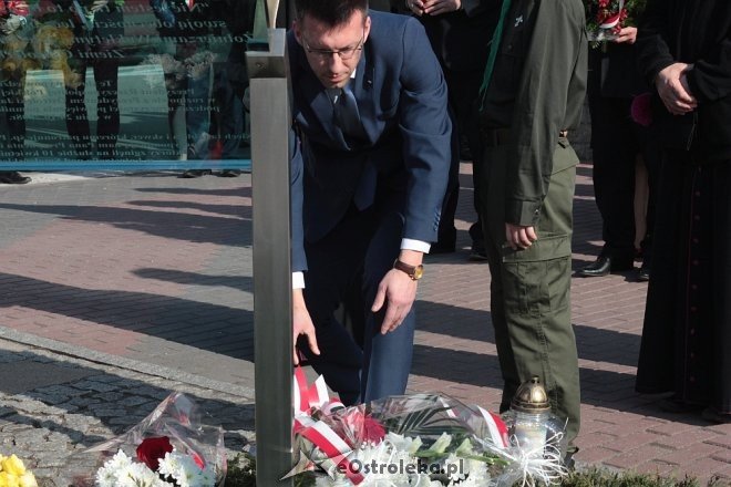 Ostrołęczanie uczcili pamięć ofiar Katastrofy Smoleńskiej [10.04.2018] - zdjęcie #45 - eOstroleka.pl