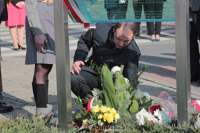 Ostrołęczanie uczcili pamięć ofiar Katastrofy Smoleńskiej [10.04.2018] - zdjęcie #49 - eOstroleka.pl