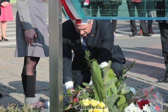Ostrołęczanie uczcili pamięć ofiar Katastrofy Smoleńskiej [10.04.2018] - zdjęcie #53 - eOstroleka.pl